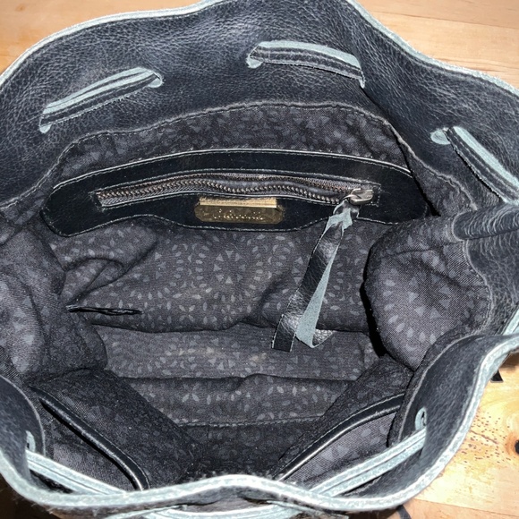 CLEOBELLA BLACK LEATHER CROSSBODY. BAG - Picture 8 of 8